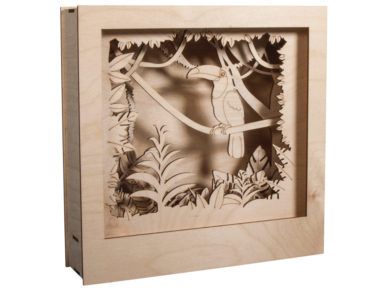 3D medinės figūrėlės-šviečianti dėžutė Rayher tukanas 24x24x6.5cm 11 dalių