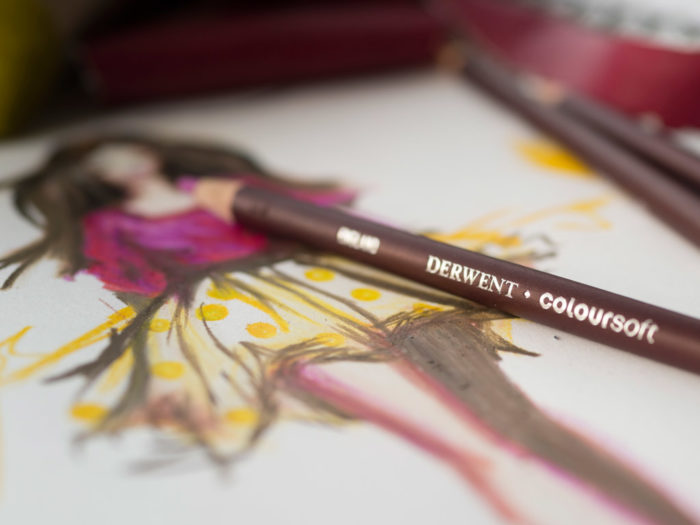 Colour pencils Derwent Coloursoft in wooden box - 3/3