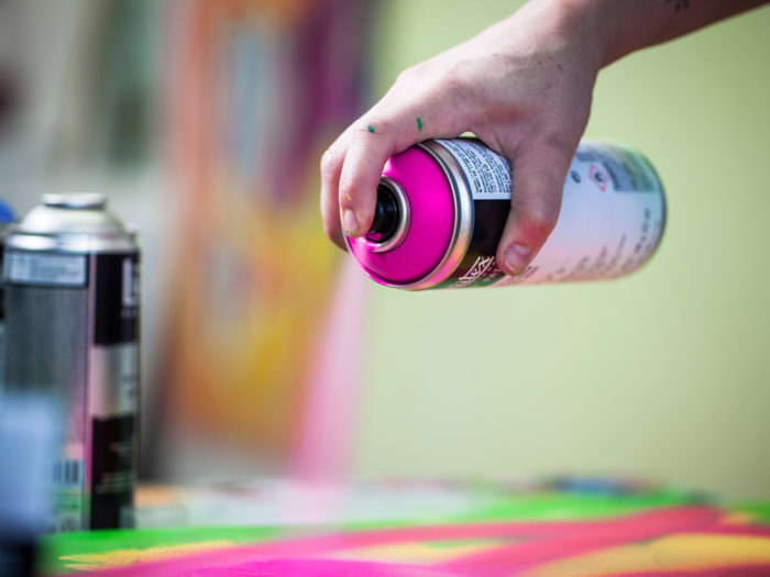Spray Paint Liquitex 400ml - 2/4